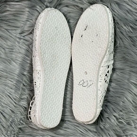 Bobbiebrooks crochett shoes - Picture 3 of 7